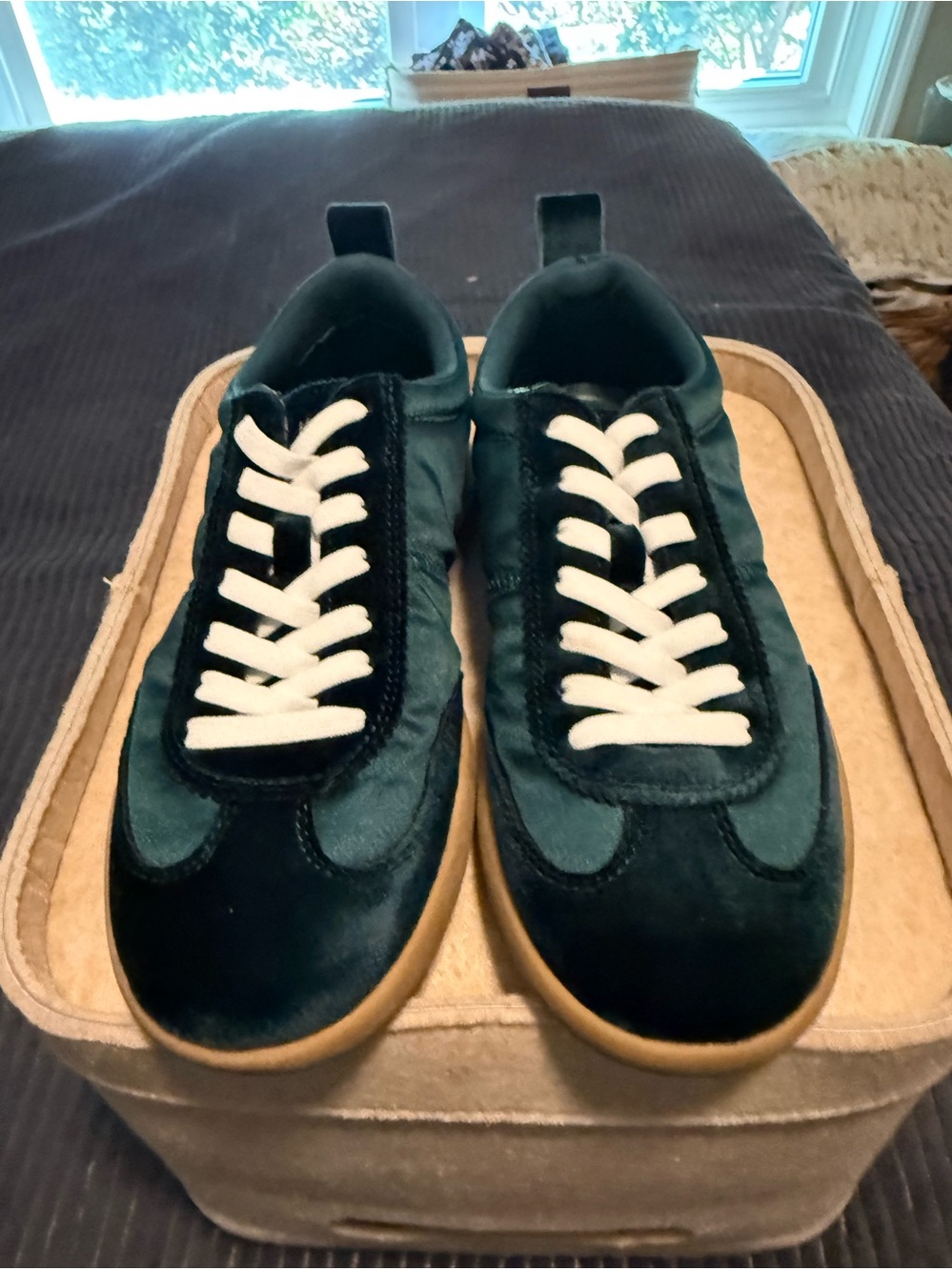Women’s Dark Teal Casual Sneakers with White Laces